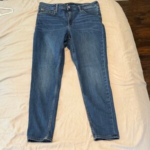 GAP Women's Skinny Jeans in Blue Wash